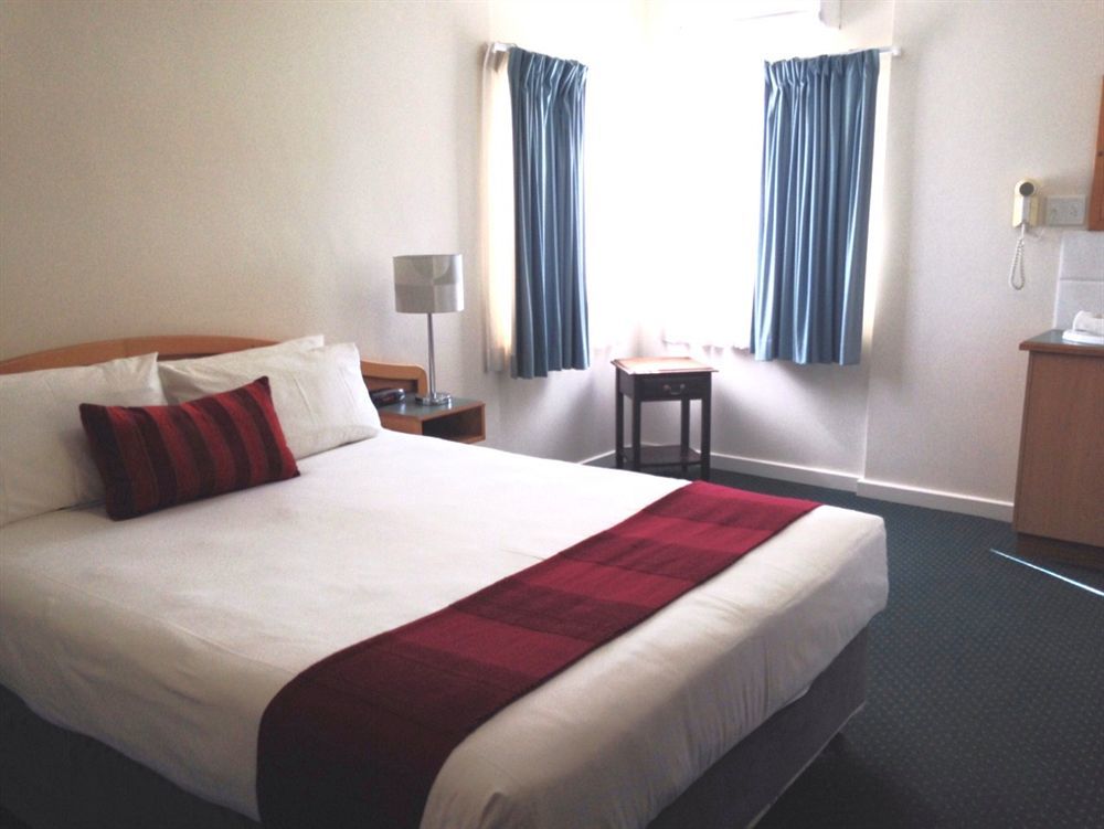 O'Shea'S Royal Hotel Goondiwindi Esterno foto